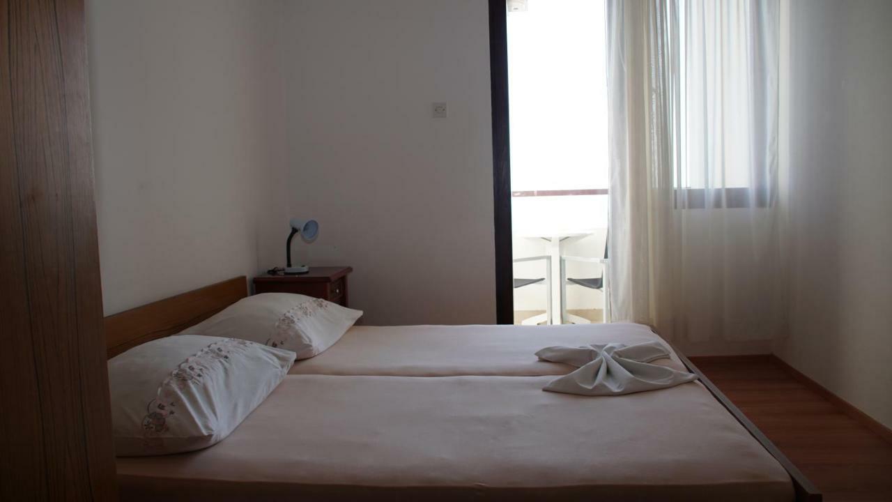 Apartmani Sipic , Bilo - Primosten Primošten Exterior foto