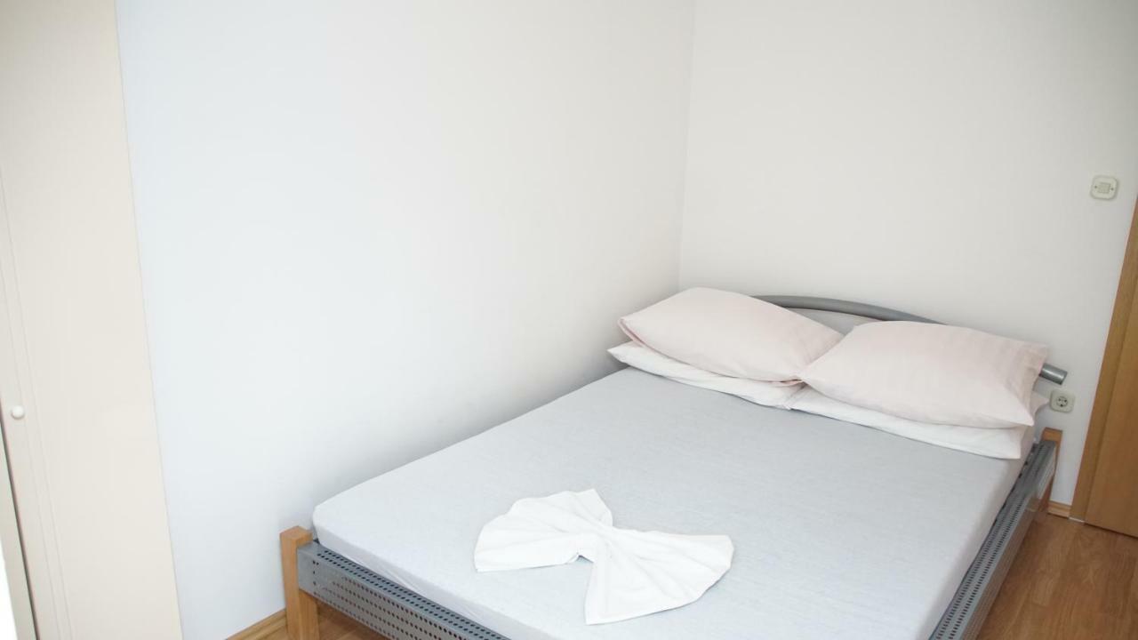 Apartmani Sipic , Bilo - Primosten Primošten Exterior foto