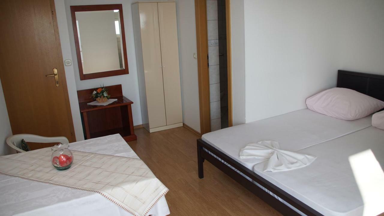 Apartmani Sipic , Bilo - Primosten Primošten Exterior foto