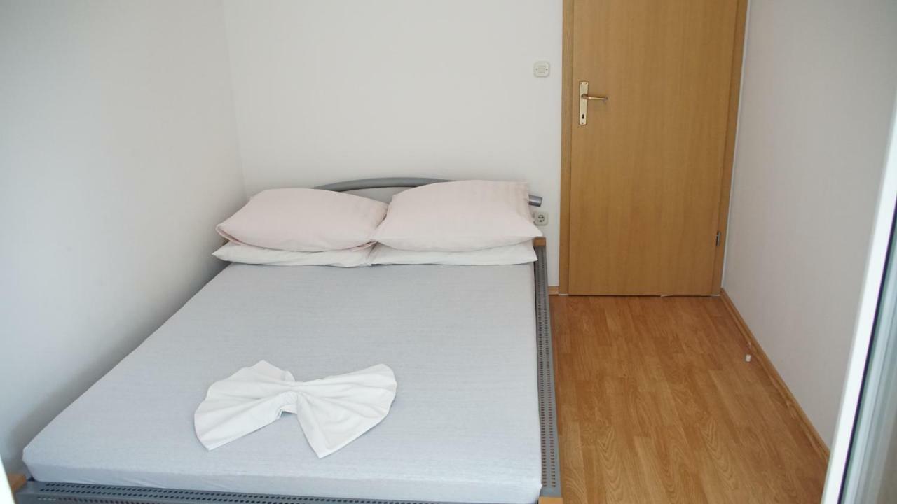 Apartmani Sipic , Bilo - Primosten Primošten Exterior foto